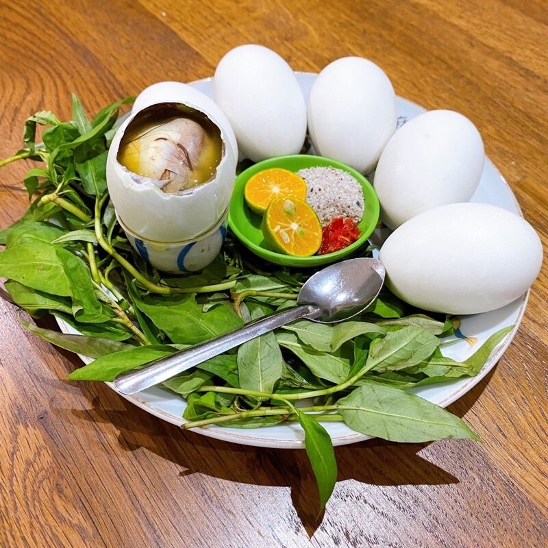Start your Hanoi Travel with a thrilling bite